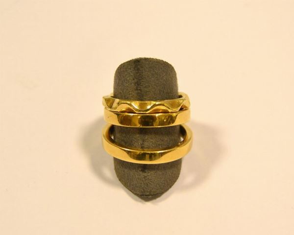   Due anelli in oro giallo  