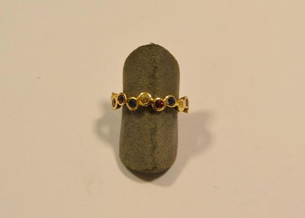   Anello veretta in oro giallo e pietre  