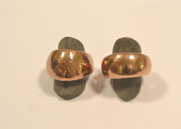   Due anelli in oro 9 Kt    - Asta Gioielli, argenti, modernariato, mobili e dipinti - Poggio Bracciolini Casa d'Aste