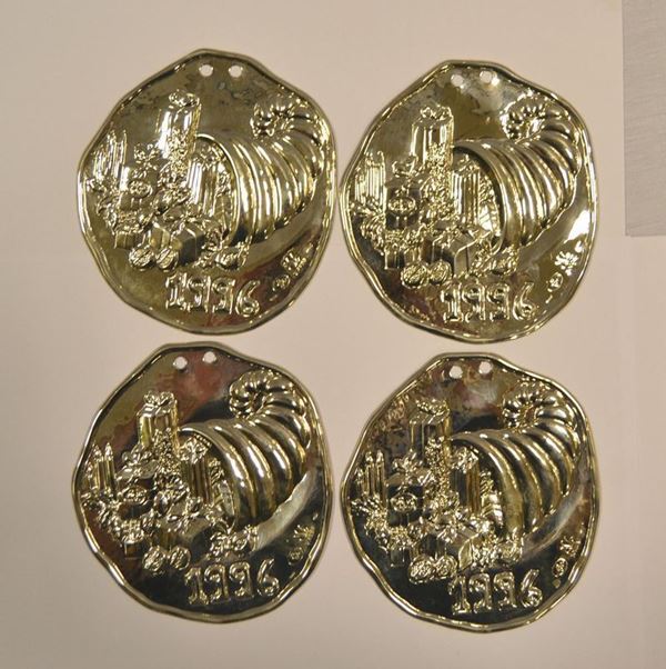  Dodici piastre in argento 925                                                 - Asta Gioielli, argenti, modernariato, mobili e dipinti - Poggio Bracciolini Casa d'Aste