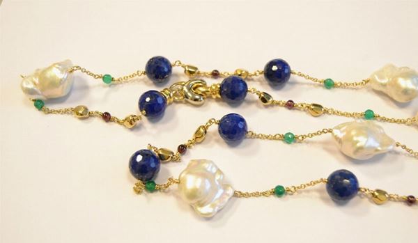  Collana in oro giallo , lapislazzuli ,perle e pietre  