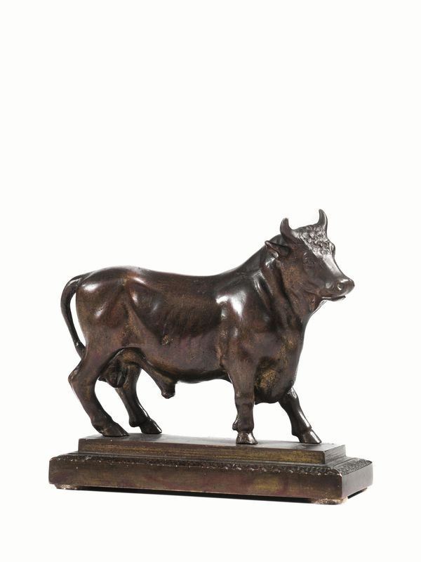  Scultura, Scuola toscana, sec. XVIII,  in bronzo, modellata come un toro su base rettangolare cm 11,5x13, su base di epoca posteriore