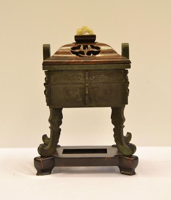  Incensiere, Cina, sec. XIX,  in metallo inciso,   - Asta Gioielli, argenti, modernariato, mobili e dipinti - Poggio Bracciolini Casa d'Aste