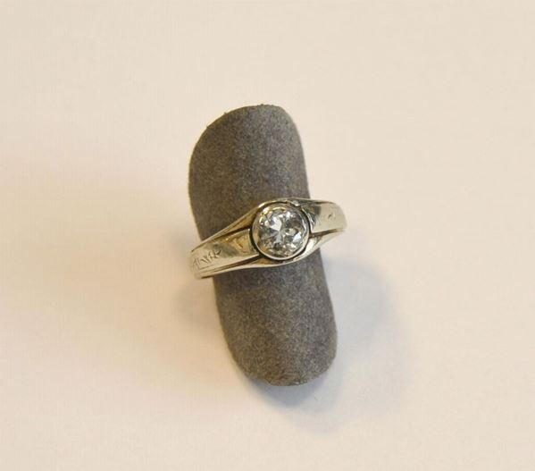 Anello in oro bianco e diamante&nbsp;&nbsp;&nbsp;&nbsp;&nbsp;&nbsp;&nbsp;&nbsp;&nbsp;&nbsp;&nbsp;&nbsp;&nbsp;&nbsp;&nbsp;&nbsp;&nbsp;&nbsp;&nbsp;&nbsp;&nbsp;&nbsp;&nbsp;&nbsp;&nbsp;&nbsp;&nbsp;&nbsp;&nbsp;&nbsp;&nbsp;&nbsp;&nbsp;&nbsp;&nbsp;&nbsp;&nbsp;&nbsp;&nbsp;&nbsp;&nbsp;&nbsp;&nbsp;