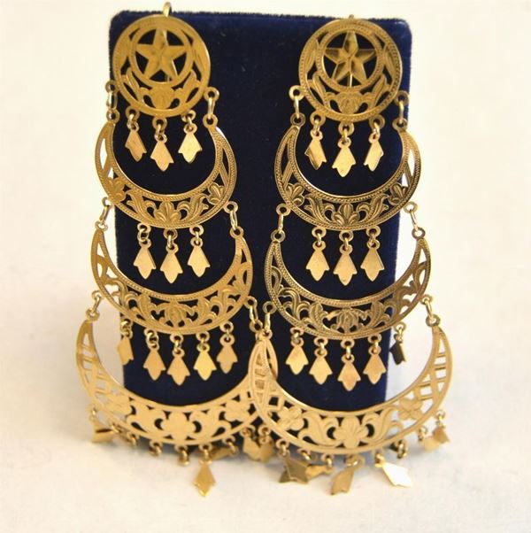 Paio di orecchini in oro giallo  - Asta Antiquariato, Collezionismo & Gioielli - Poggio Bracciolini Casa d'Aste
