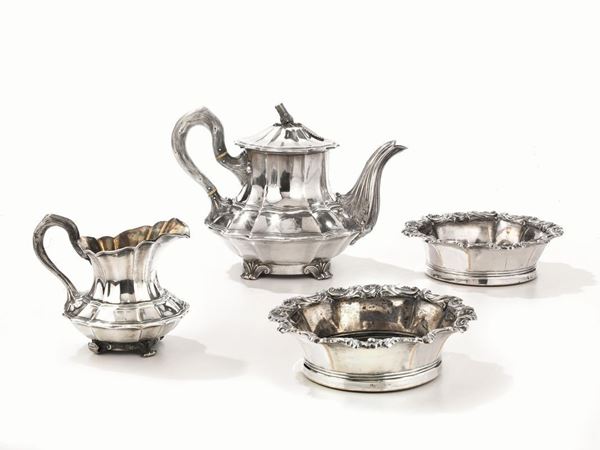 COPPIA DI SOTTOBOTTIGLIE, INGHILTERRA, SECOLO XIX  - Asta Antiquariato, Collezionismo & Gioielli - Poggio Bracciolini Casa d'Aste