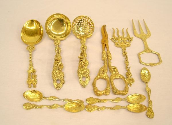Dieci posate di vari modelli in argento