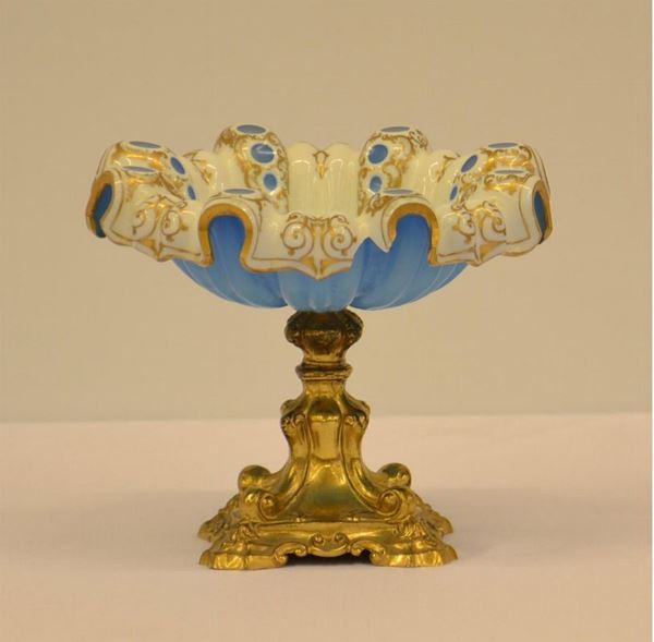 Alzatina, Francia, sec. XIX, base in metallo  - Asta Antiquariato, Collezionismo & Gioielli - Poggio Bracciolini Casa d'Aste