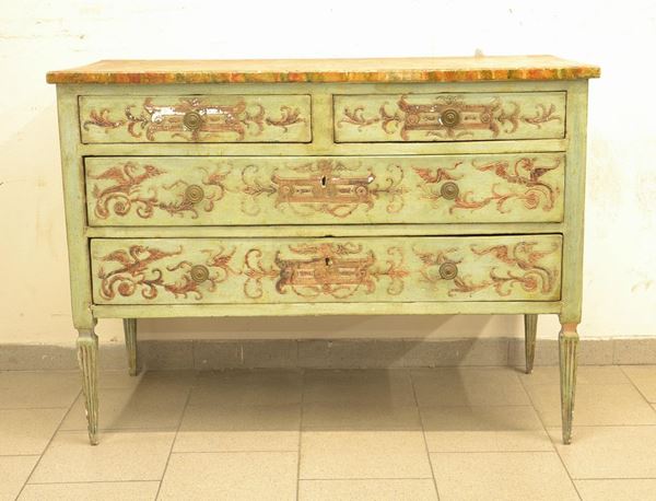Cassettone, Francia, sec. XVIII, in legno laccato nei toni del verde