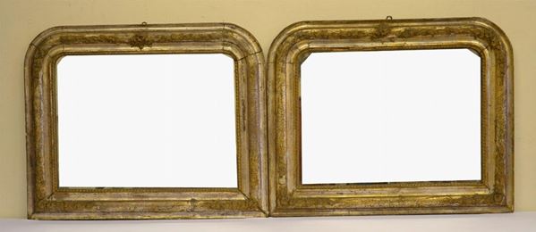 Coppia di specchiere, fine sec. XIX, in legno argentato e
