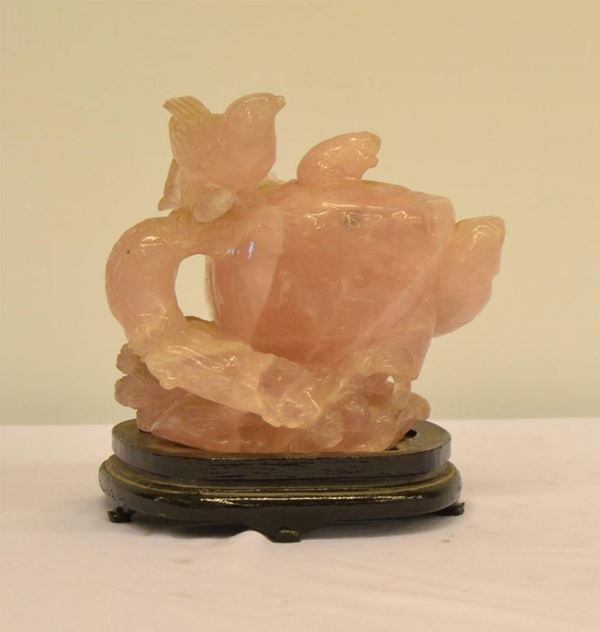Coppa, Cina, fine sec. XIX, in quarzo rosa, decorata