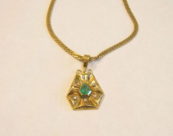 Collana in oro giallo, smeraldo e diamanti