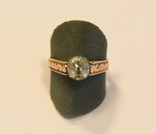 Anello in oro e diamante