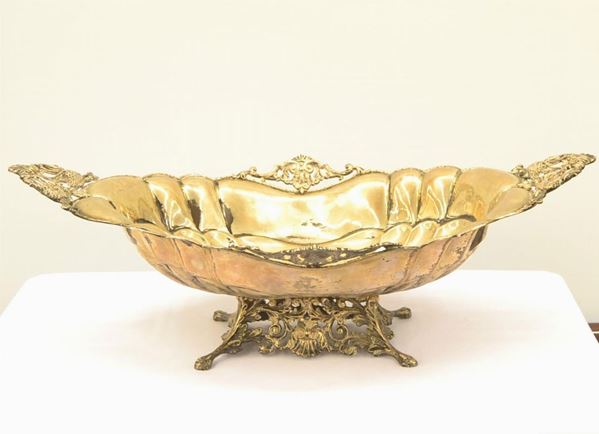 Vasca centrotavola , inizi sec. XX in argento  - Asta Decorazione di interni - Poggio Bracciolini Casa d'Aste