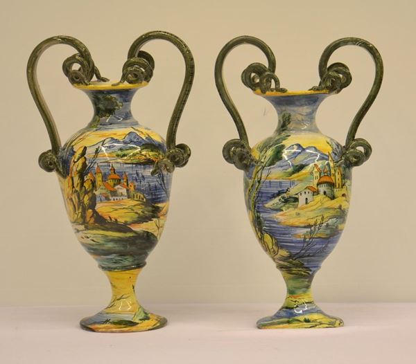 Coppia di anfore, sec. XX, in ceramica di Chianciano,