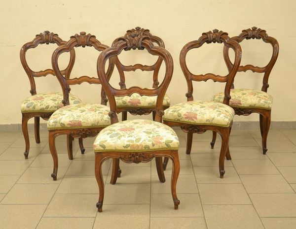 Sei sedie, sec. XIX, in noce intagliato, sedute  - Asta Decorazione di interni - Poggio Bracciolini Casa d'Aste