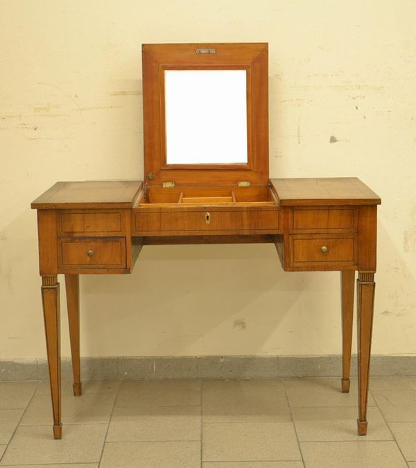 Toilette, Toscana, sec. XVIII, in noce filettato, due cassetti,