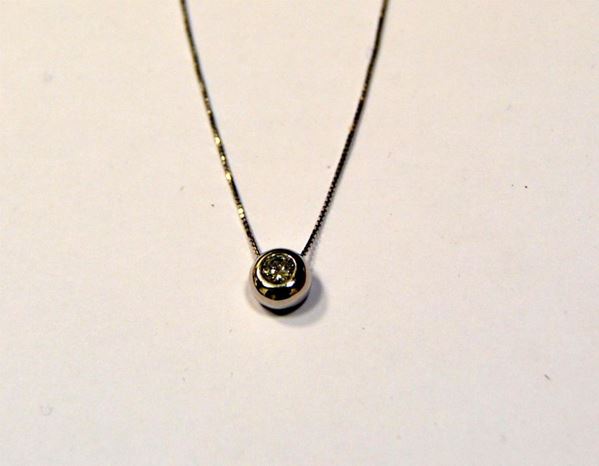 Collana in oro bianco e diamanti, Punto Luce