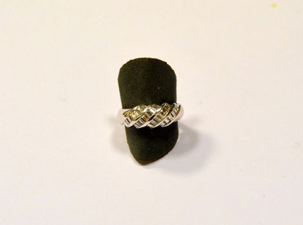 Anello in oro bianco e diamanti