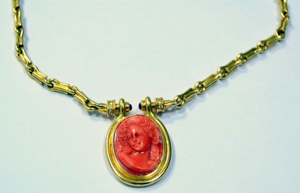 Collana in oro giallo, corallo e diamanti