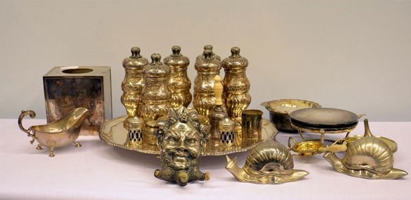 Lucerna , inizi sec. XX, in argento 800&nbsp;&nbsp;&nbsp;&nbsp;&nbsp;&nbsp;&nbsp;&nbsp;&nbsp;&nbsp;&nbsp;&nbsp;&nbsp;&nbsp;&nbsp;&nbsp;&nbsp;&nbsp;&nbsp;&nbsp;&nbsp;&nbsp;&nbsp;&nbsp;&nbsp;&nbsp;&nbsp;&nbsp;&nbsp;&nbsp;&nbsp;&nbsp;&nbsp;&nbsp;&nbsp;