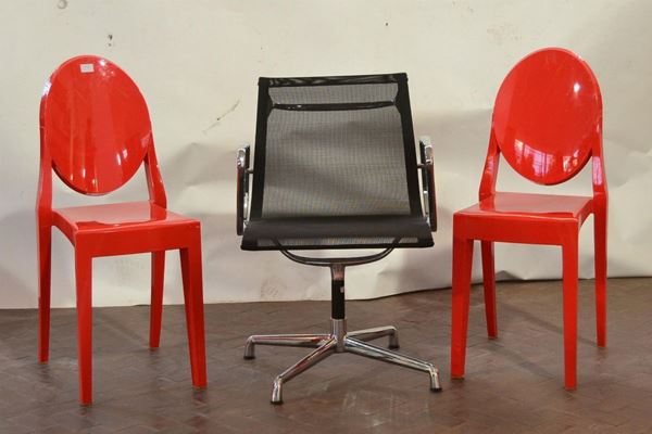 Coppia di sedie, design KARTELL, in poliuretano rosso,  - Asta ARREDI, OGGETTI D'ARTE, DIPINTI E GIOIELLI - Poggio Bracciolini Casa d'Aste