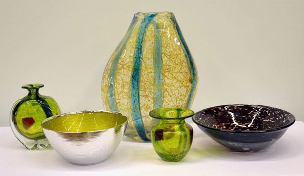 Tre vasi ed una ciotola&nbsp; in cristallo Mdina  - Asta ARREDI, OGGETTI D'ARTE, DIPINTI E GIOIELLI - Poggio Bracciolini Casa d'Aste