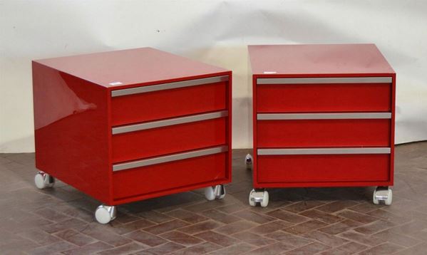 Coppia di comodini, design MDF BLUM, in legno lucido rosso,