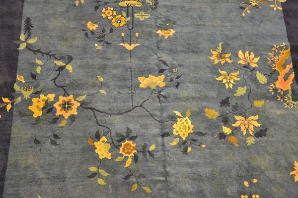 Tappeto, Cina, sec. XX, fondo a motivi  - Asta ARREDI, OGGETTI D'ARTE, DIPINTI E GIOIELLI - Poggio Bracciolini Casa d'Aste