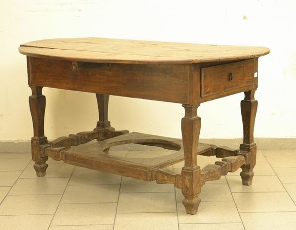 Tavolo a bandelle, Spagna, sec. XVIII, in castagno,  - Asta ARREDI, OGGETTI D'ARTE, DIPINTI E GIOIELLI - Poggio Bracciolini Casa d'Aste