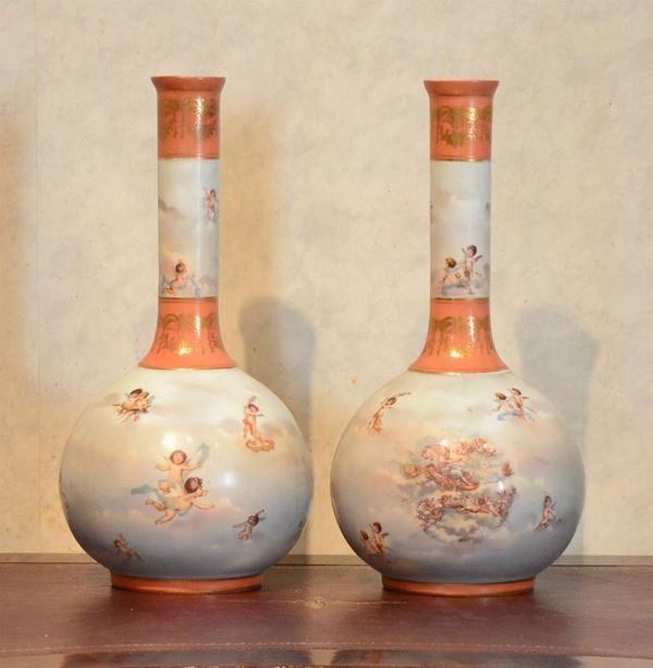 Coppia di vasi, Francia, inizi sec. XIX, in porcellana,