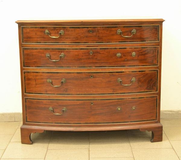 Cassettone, Inghilterra, sec. XIX, in mogano filettato,