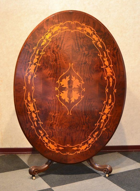 Tavolo, Inghilterra, sec. XIX, in mogano,  - Asta ARREDI, OGGETTI D'ARTE, DIPINTI E GIOIELLI - Poggio Bracciolini Casa d'Aste