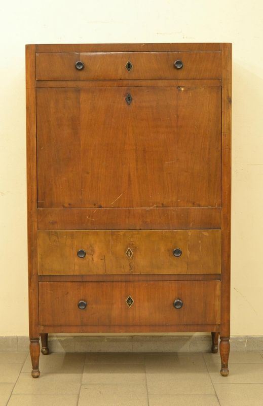 Secretaire, Toscana, sec. XIX, in noce, sportello a ribalta,