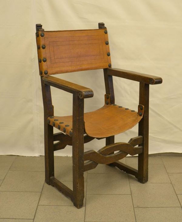 Seggiolone, Italia centrale, fine sec. XVII, in noce, braccioli