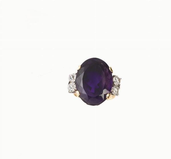ANELLO IN ORO ROSA, AMETISTA E DIAMANTI