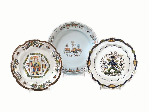 PIATTO, BASSANO, SECONDA MET&Agrave; SECOLO XVIII  - Asta INTERNI | GIOIELLI, orologi , Mobili, OGGETTI D'ARTE e Dipinti - Poggio Bracciolini Casa d'Aste