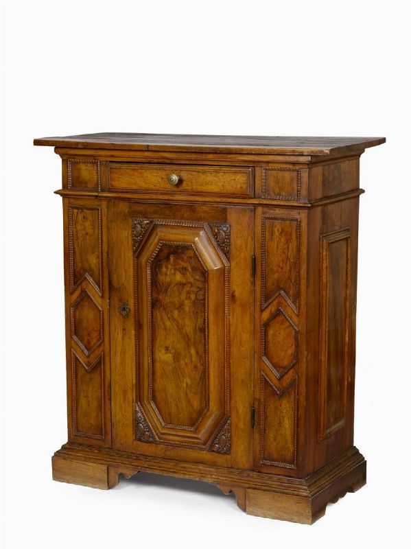 CREDENZA