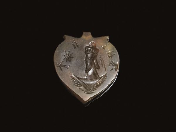 PENDENTE SASANIDE, PERSIA III-IV SECOLO D. C.&nbsp;&nbsp;&nbsp;&nbsp;&nbsp;&nbsp;&nbsp;&nbsp;&nbsp;&nbsp;&nbsp;&nbsp;&nbsp;&nbsp;&nbsp;&nbsp;&nbsp;&nbsp;&nbsp;&nbsp;&nbsp;&nbsp;&nbsp;&nbsp;&nbsp;&nbsp;&nbsp;&nbsp;&nbsp;