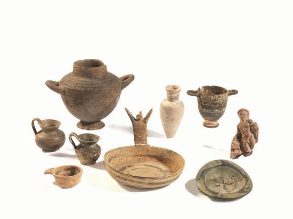 LOTTO DI NOVE REPERTI, ETRURIA E MAGNA GRECIA, VI-IV SECOLO A. C.