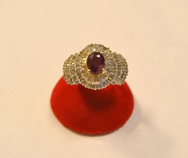 ANELLO IN ORO GIALLO, ORO BIANCO, 14 KT, RUBINO E DIAMANTI