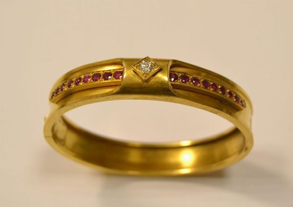 BRACCIALE IN ORO GIALLO,DIAMANTE E RUBINI