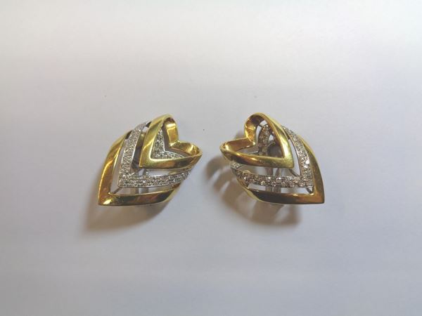 PAIO DI ORECCHINI IN ORO GIALLO, ORO BIANCO E DIAMANTI  - Asta ANTIQUARIATO, COLLEZIONISMO E GIOIELLI - Poggio Bracciolini Casa d'Aste