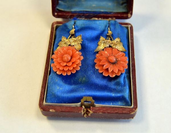 PAIO DI ORECCHINI IN ORO&nbsp; BASSO TITOLO&nbsp; E CORALLO&nbsp;&nbsp;&nbsp;&nbsp;&nbsp;&nbsp;&nbsp;&nbsp;&nbsp;&nbsp;&nbsp;&nbsp;&nbsp;&nbsp;&nbsp;&nbsp;&nbsp;&nbsp;&nbsp;&nbsp;&nbsp;&nbsp;&nbsp;&nbsp;&nbsp;&nbsp;&nbsp;&nbsp;&nbsp;&nbsp;&nbsp;&nbsp;&nbsp;&nbsp;&nbsp;&nbsp;&nbsp;&nbsp;&nbsp;&nbsp;  - Asta ANTIQUARIATO, COLLEZIONISMO E GIOIELLI - Poggio Bracciolini Casa d'Aste