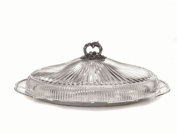 Vassoio con coperchio, secolo XX, in argento e vetro, tesa polilobata, cm 49x35, g 1275 netti