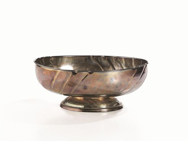 COPPA CENTROTAVOLA, SECOLO XX  - Asta ANTIQUARIATO, COLLEZIONISMO E GIOIELLI - Poggio Bracciolini Casa d'Aste
