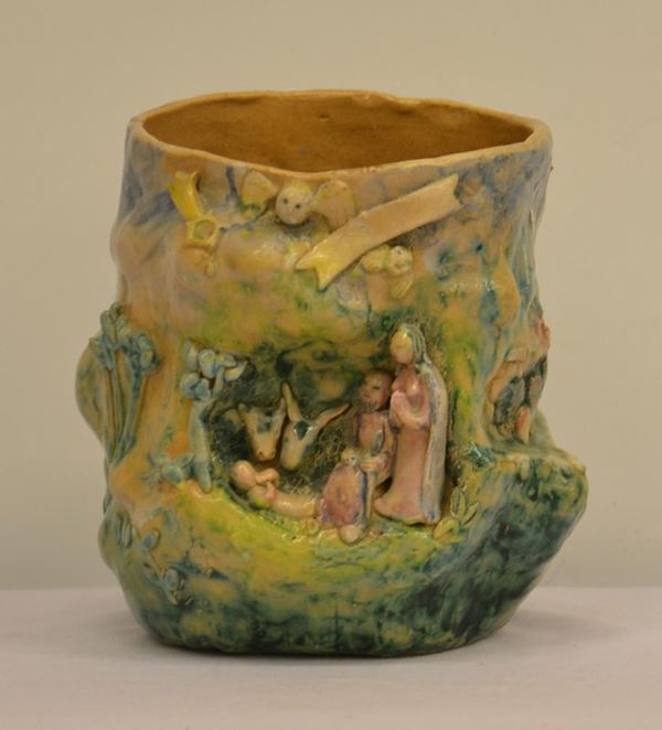 Vaso, inizi sec. XX, in terracotta pitturata e decorata