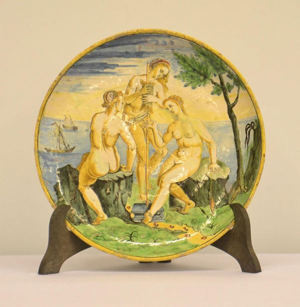 Alzata, Veneto, sec. XVIII, in maiolica decorata