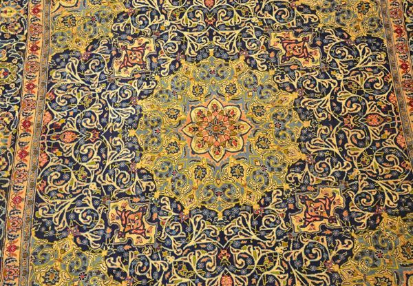 Tappeto persiano Keishan, fondo blu a motivo floreale,