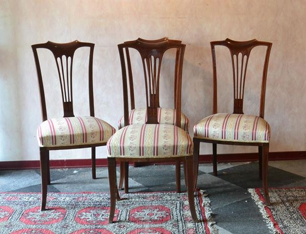 Quattro sedie, Inghilterra, sec. XIX, in mogano filettato,